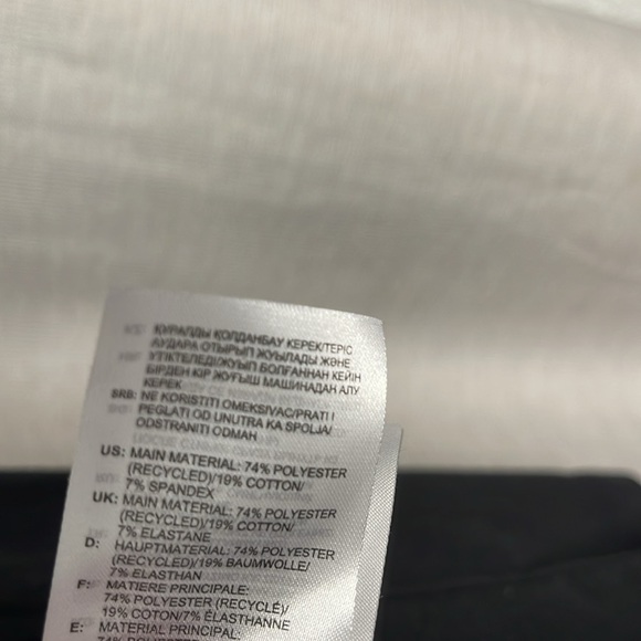 ADIDAS BLACK LONG SLEEVE TEE (M) - Picture 7 of 8